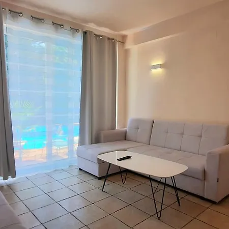 Aloha Luxury Apartments Σκόπια Δωμάτιο φωτογραφία
