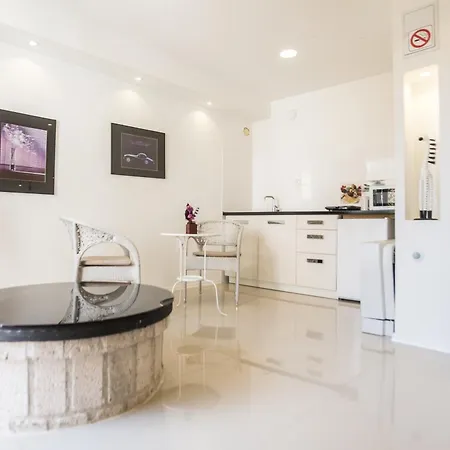 Aloha Luxury Apartments Σκόπια Δωμάτιο φωτογραφία